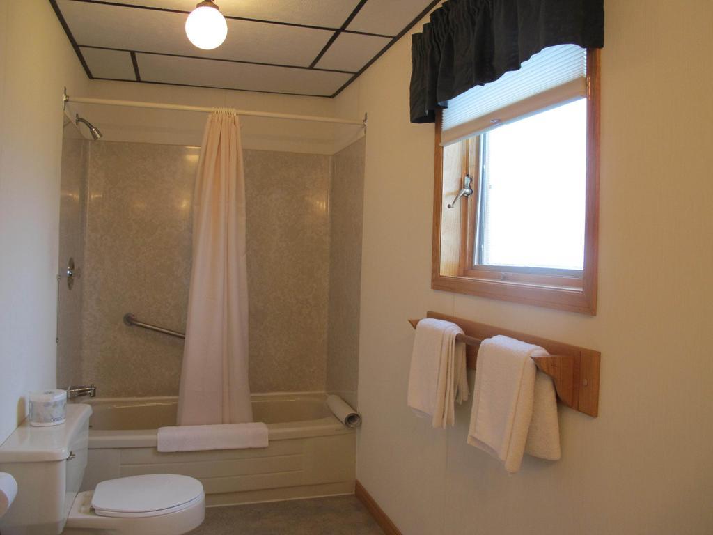 Laurie'S Inn Chéticamp Quarto foto